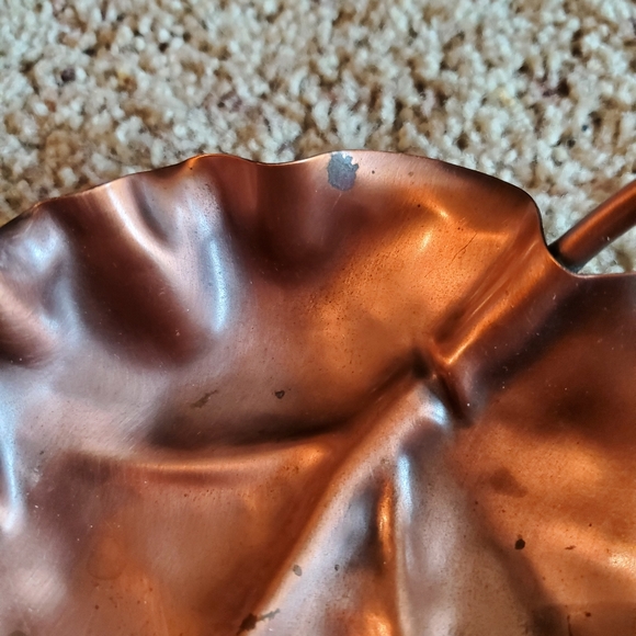 Metal Leaf. The sticker says its solid copper. - Picture 6 of 8
